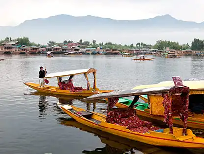 Experience Kashmir and Ladakh by Road